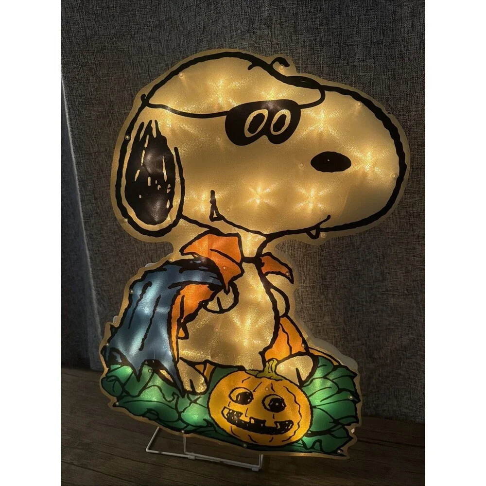 RARE Peanuts Snoopy Trick Or Treat Pre-Lit Halloween Yard Art 24 Inch WORKS!